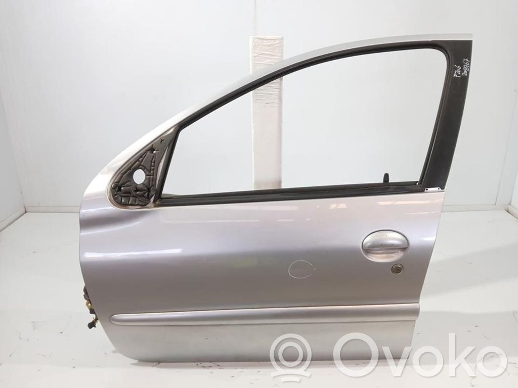 Puerta delantera   9002K5