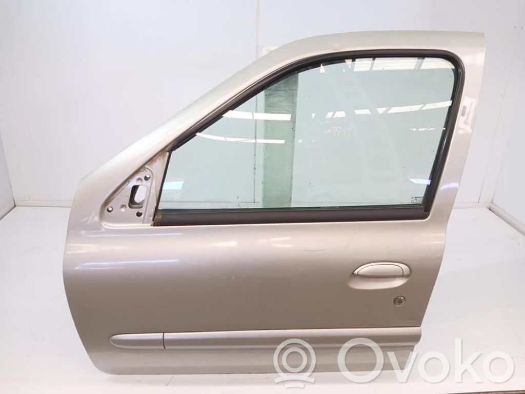 Renault Clio II Puerta delantera 