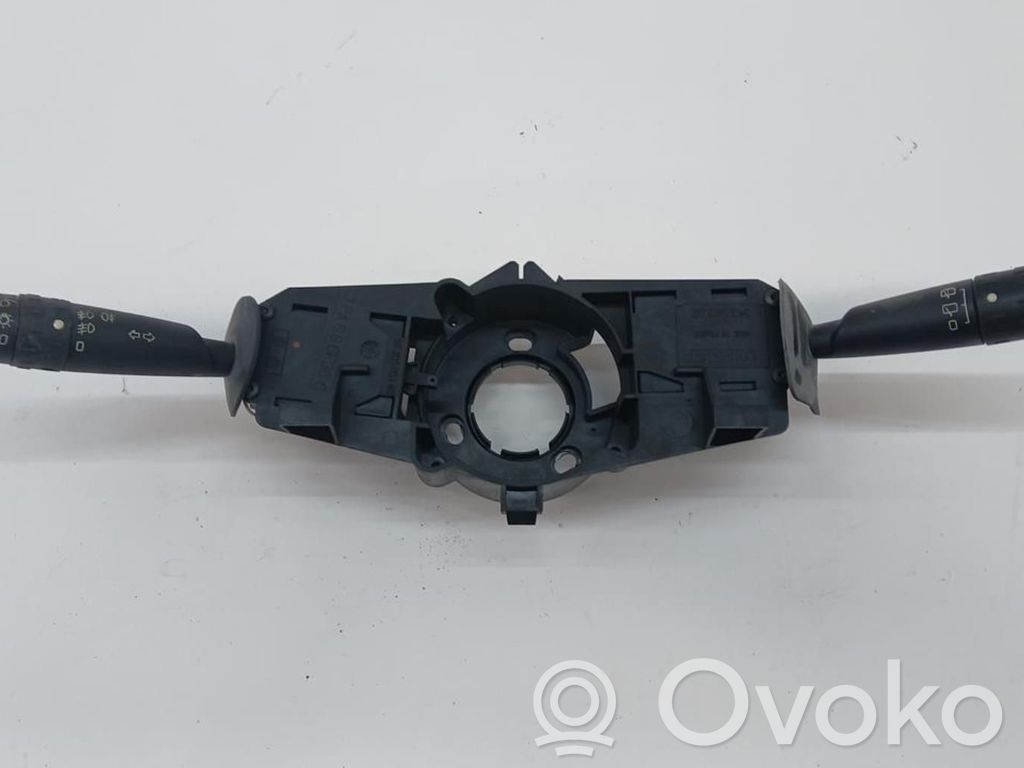 Interruptor de luz   625373