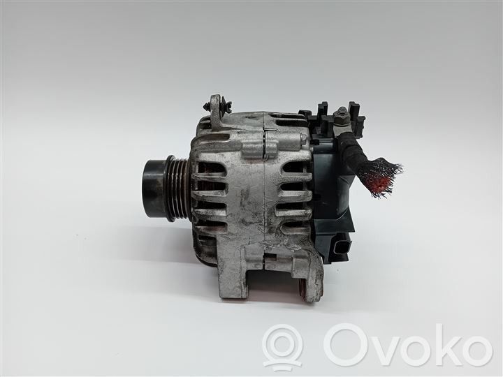 Opel Astra J Alternador