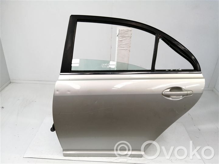 Toyota Avensis T250 Drzwi tylne 