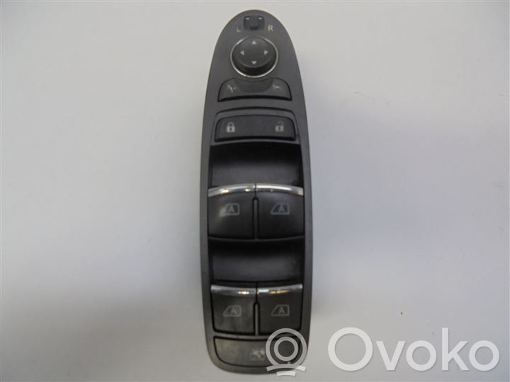 Infiniti Q50 Interruttore di controllo dell’alzacristalli elettrico