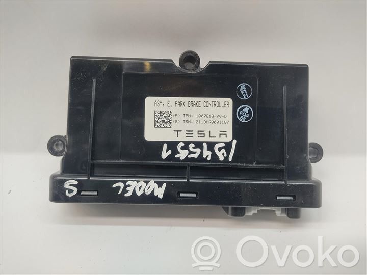 Tesla Model S Sonstige Steuergeräte / Module 