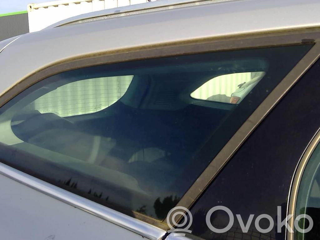 Ford Focus Vidrio lateral trasero 