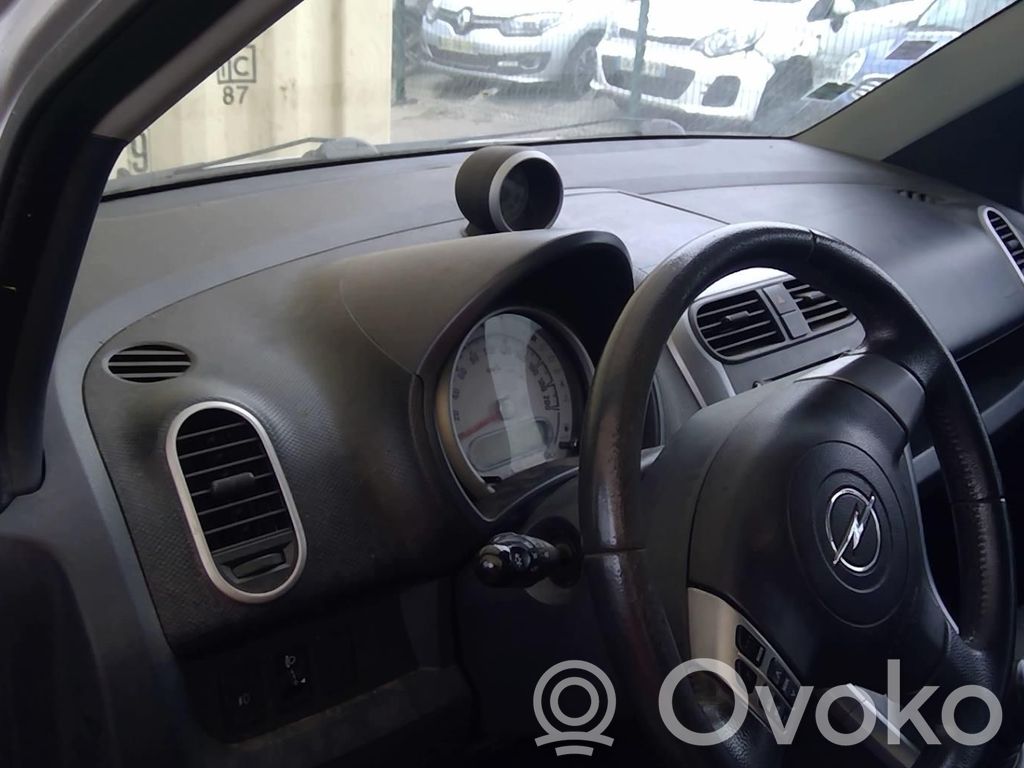 Opel Agila B Panelė 