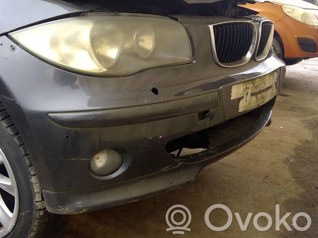 BMW 1 E81 E87 Priekinis bamperis 