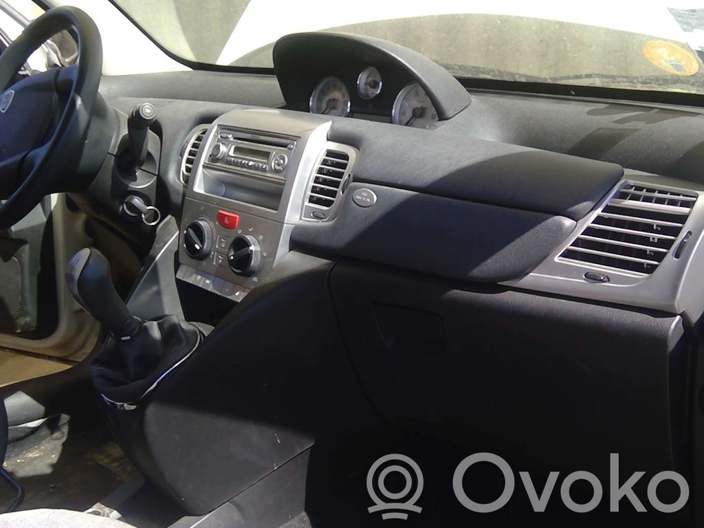 Lancia Ypsilon Dashboard 
