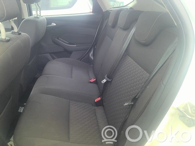 Ford Focus Takaistuin 