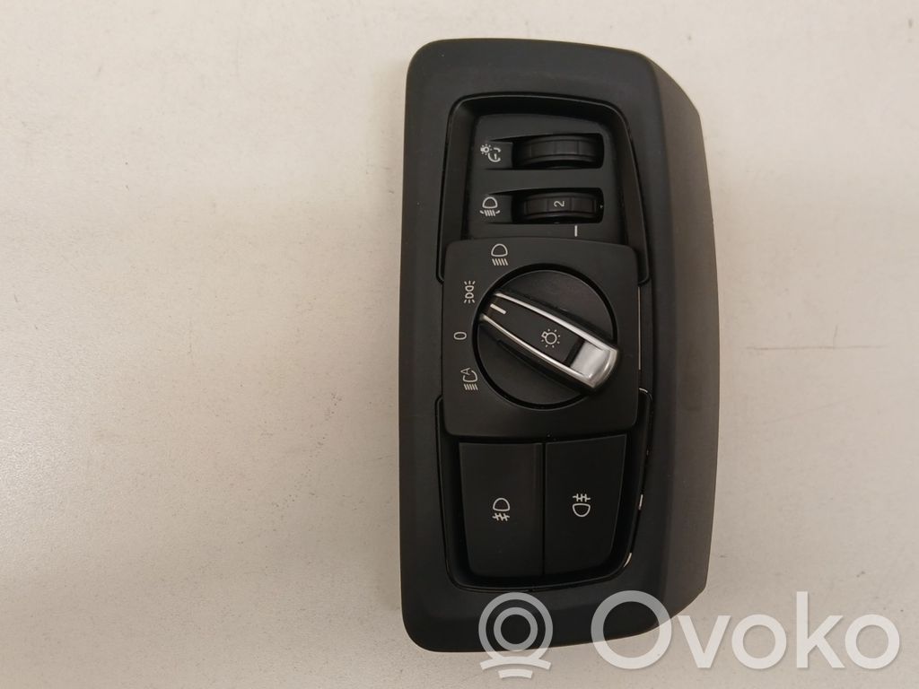 BMW 2 F46 Interruptor de luz 
