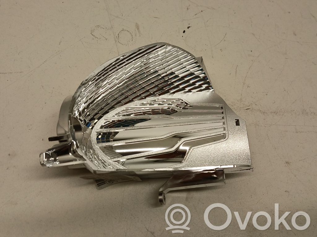 BMW 2 F46 Scheinwerfer 