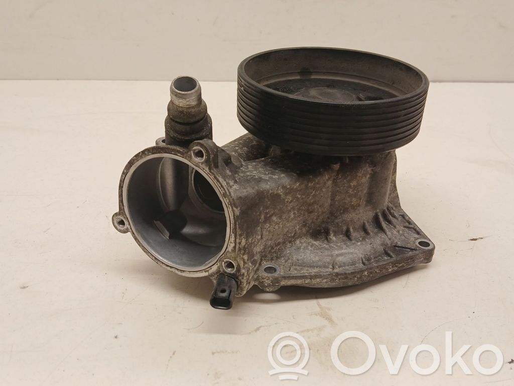 BMW 5 G30 G31 G38 Water pump 