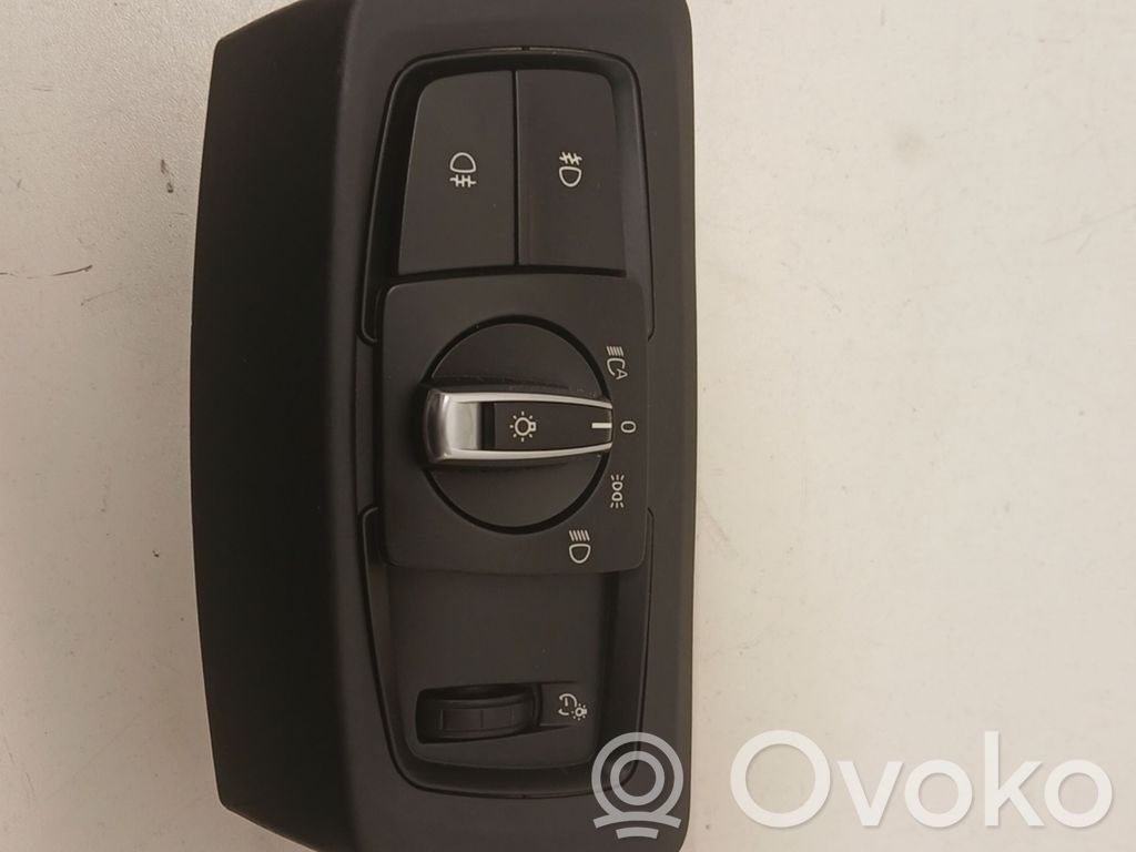 BMW 2 F46 Interruptor de luz 