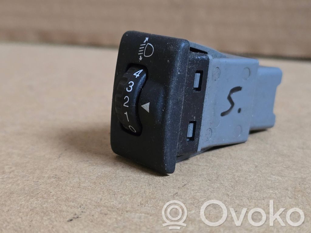 Suzuki Ignis Headlight level height control switch 
