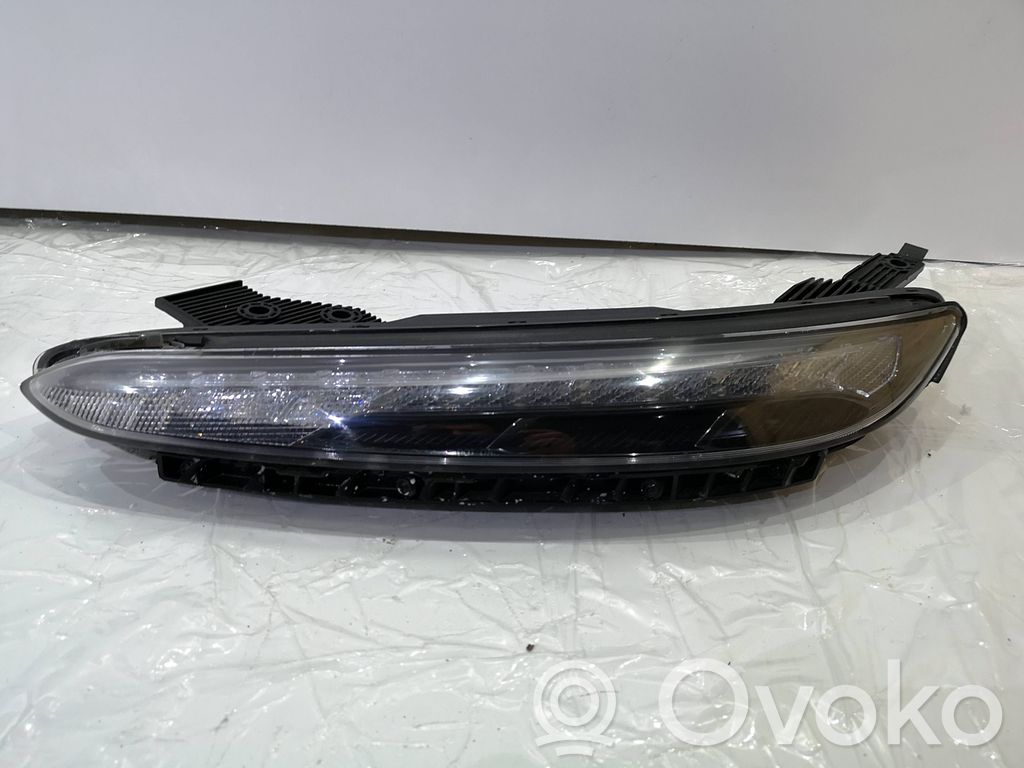 Hyundai Kona I Proiector lumini zi LED 