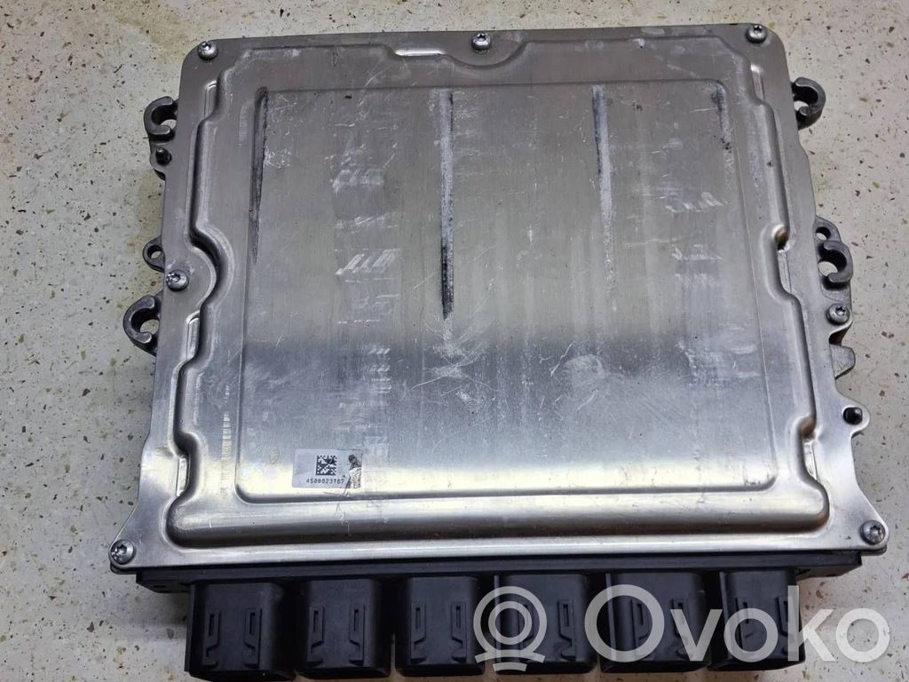 BMW 1 F20 F21 Engine control unit/module 