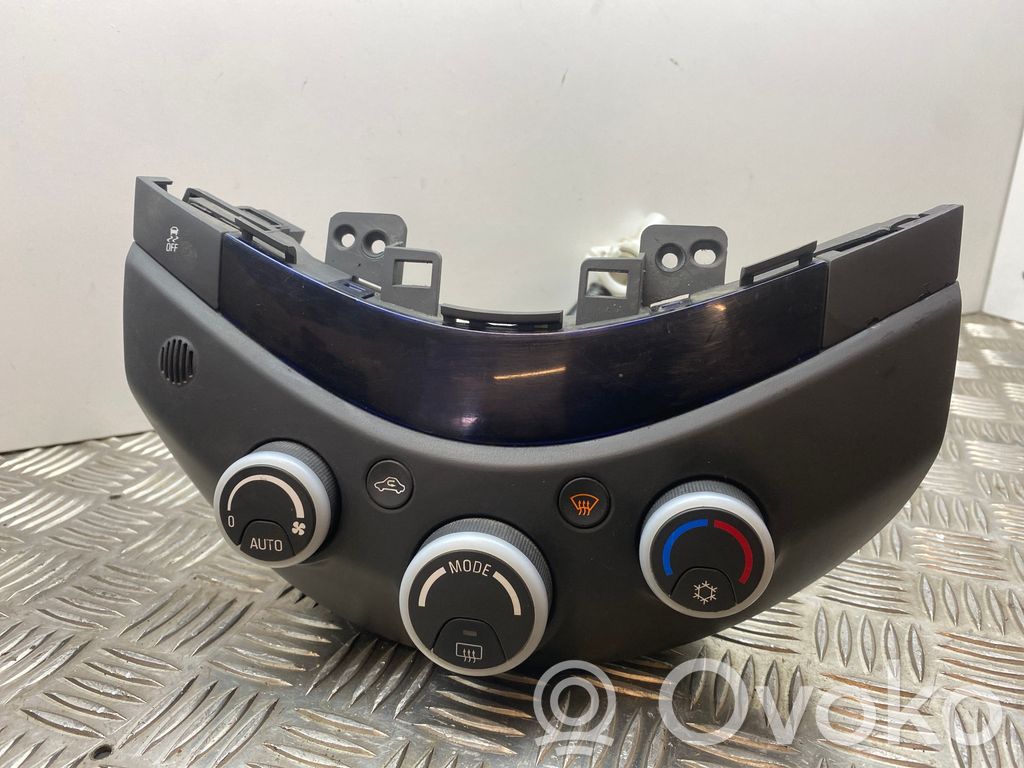 Chevrolet Spark Climate control unit 
