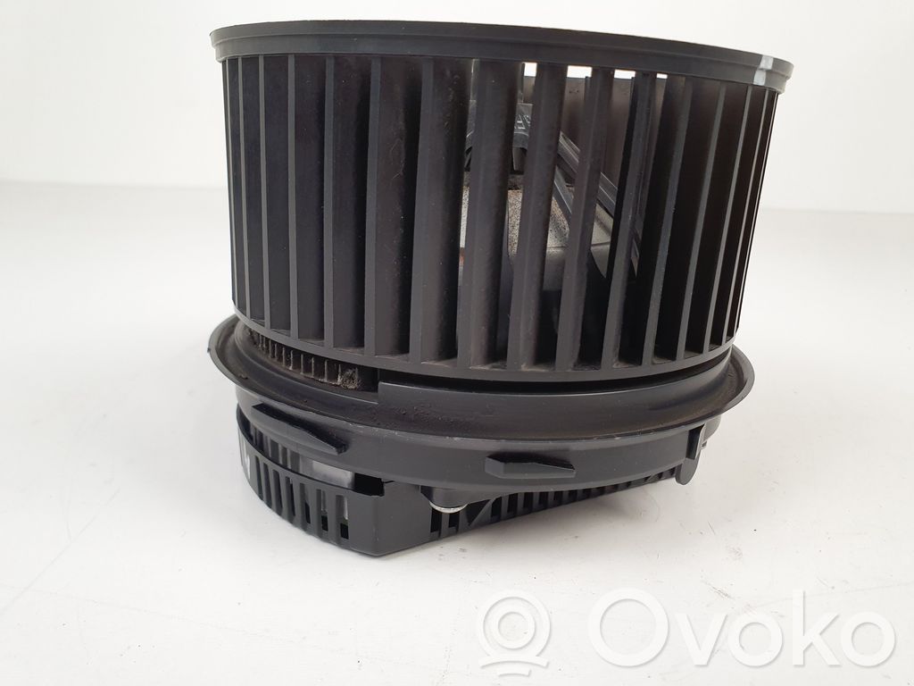 Volvo V50 Mazā radiatora ventilators 