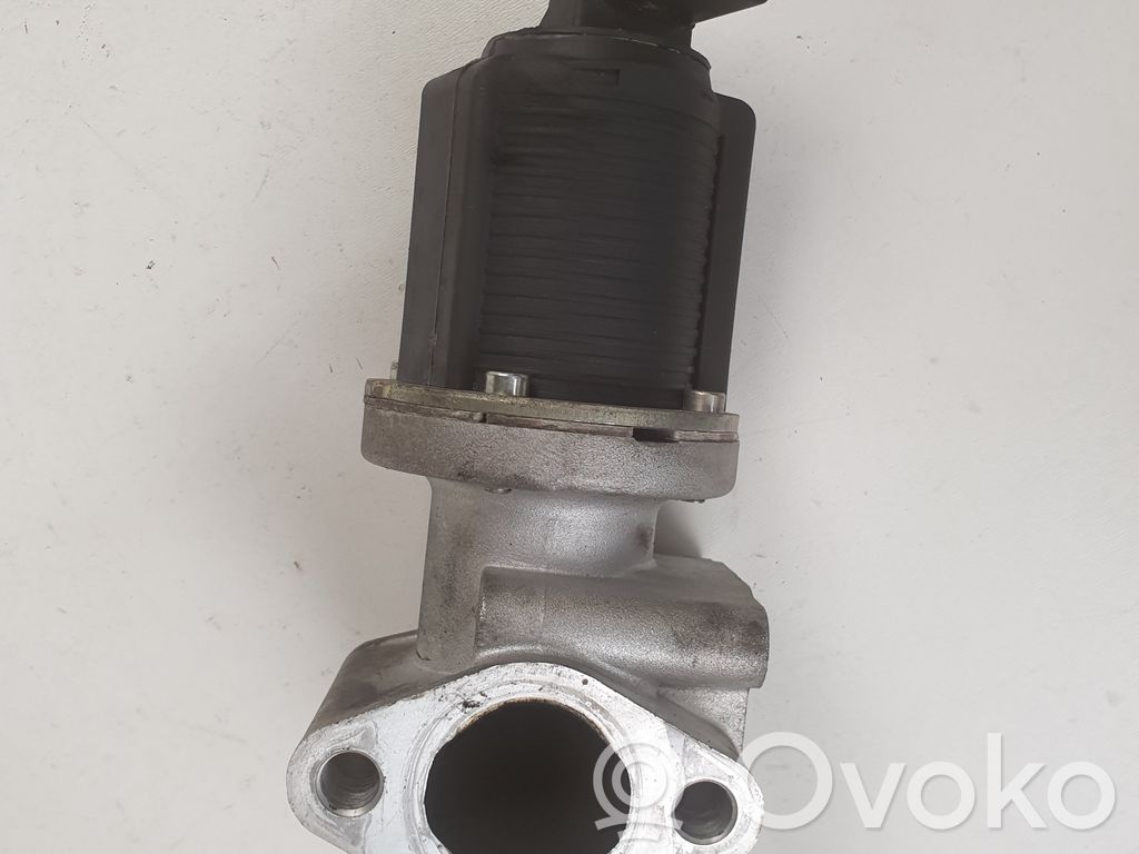 Opel Vectra C Brīvgaitas vārsts (regulators) 