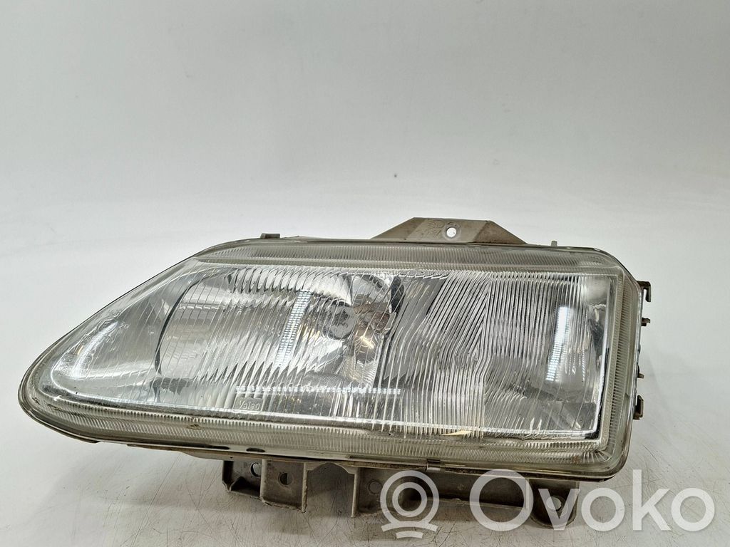 Renault Espace III Headlight/headlamp 