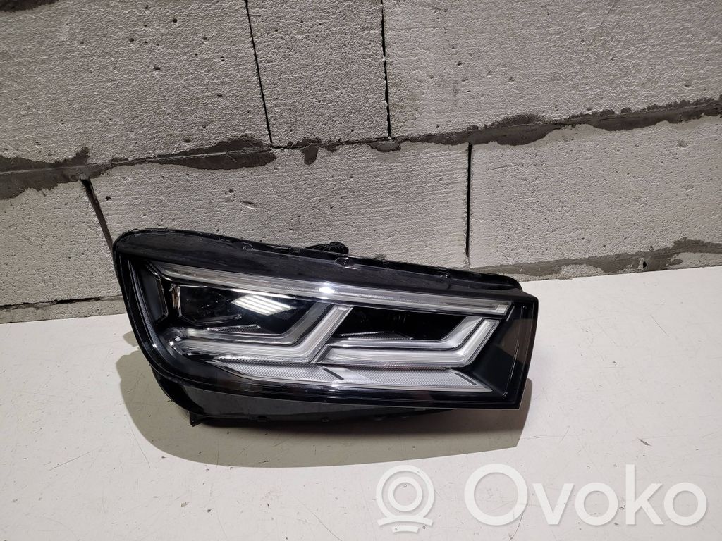 Audi Q5 SQ5 FY Lampa przednia 