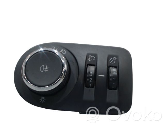 Light switch   13470443,13470443