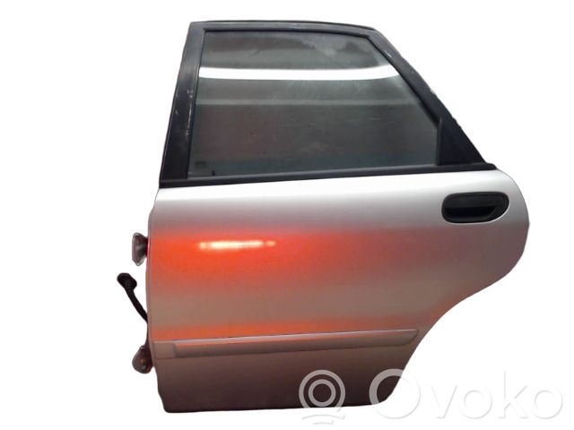 Puerta trasera   30882901,30882901