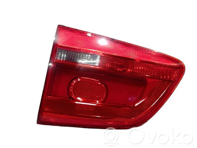 Volkswagen Touran II Lampy tylnej klapy bagażnika 