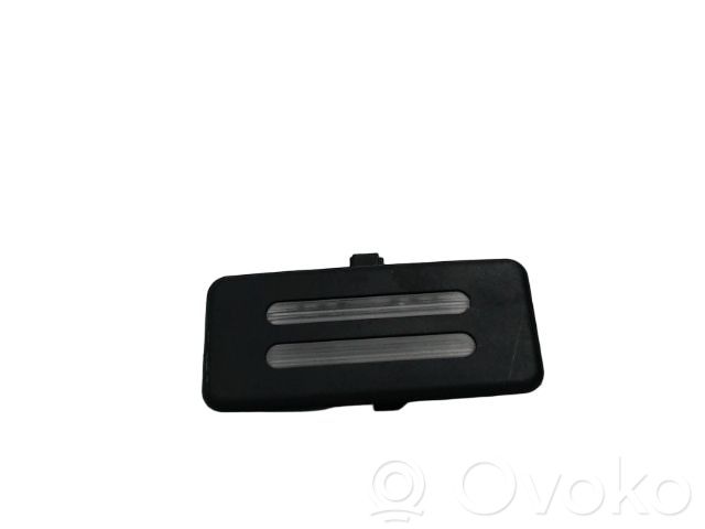 BMW 1 E81 E87 Lampa oświetlenia tylnej tablicy rejestracyjnej 
