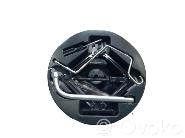 Lancia Ypsilon Tool set 