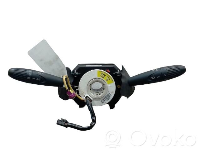 Ford Ka Commodo, commande essuie-glace/phare 