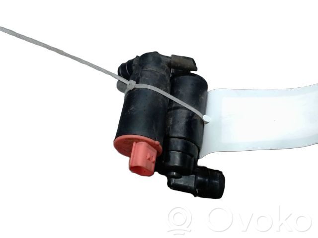 Land Rover Freelander Windscreen/windshield washer pump 