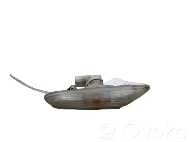 BMW 1 E81 E87 Front fender indicator light 