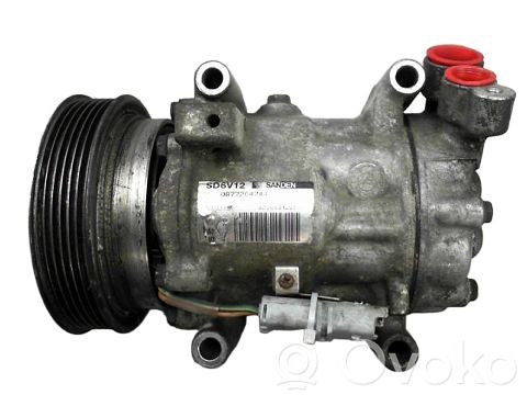 Renault Clio III Air conditioning (A/C) compressor (pump) 