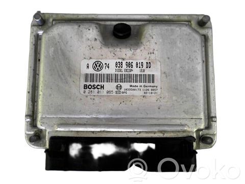 Volkswagen New Beetle Unitate control motor/modul ECU 