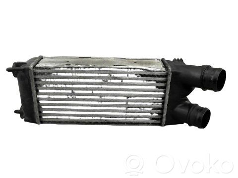 Peugeot Partner Chłodnica powietrza doładowującego / Intercooler 