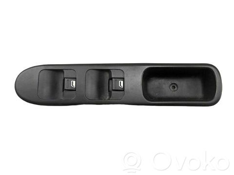Peugeot 307 Electric window control switch 
