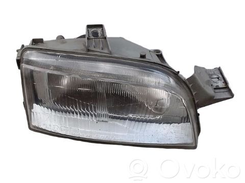 Fiat Punto (176) Lampa przednia 