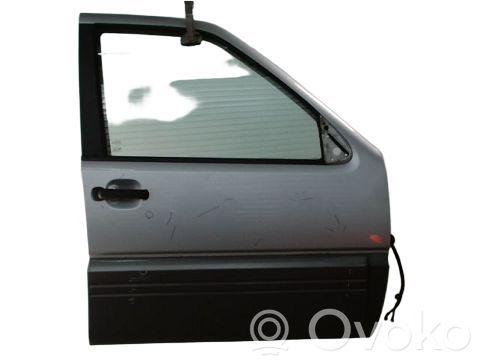 Nissan Terrano Puerta delantera 