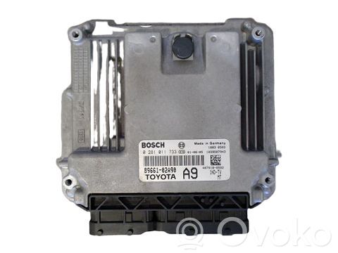 Toyota Corolla E120 E130 Engine control unit/module ECU 
