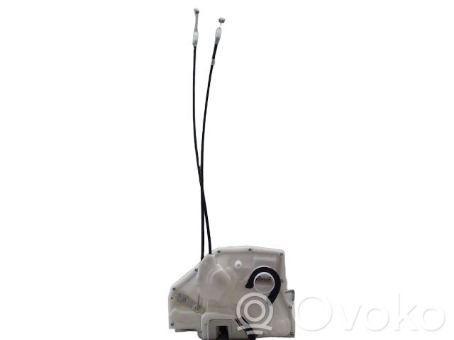 Suzuki Swift II Front door lock 