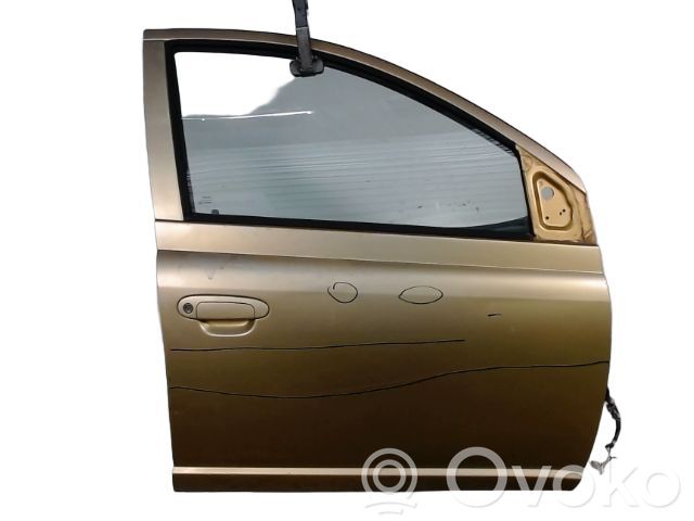 Toyota Yaris Puerta delantera 