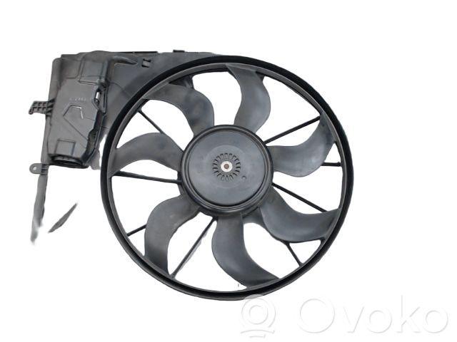 Mercedes-Benz A W176 Ventilator electric răcire radiator 