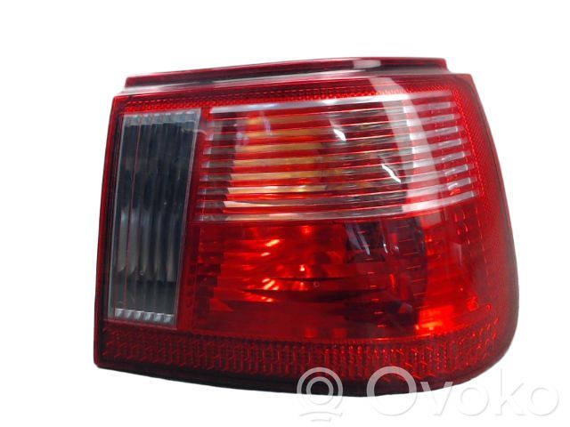 Seat Ibiza II (6k) Aizmugurējais lukturis virsbūvē 