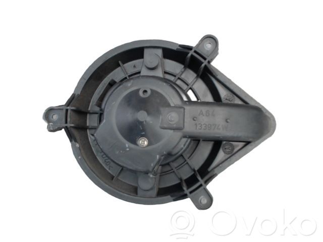 Renault Master II Mazā radiatora ventilators 