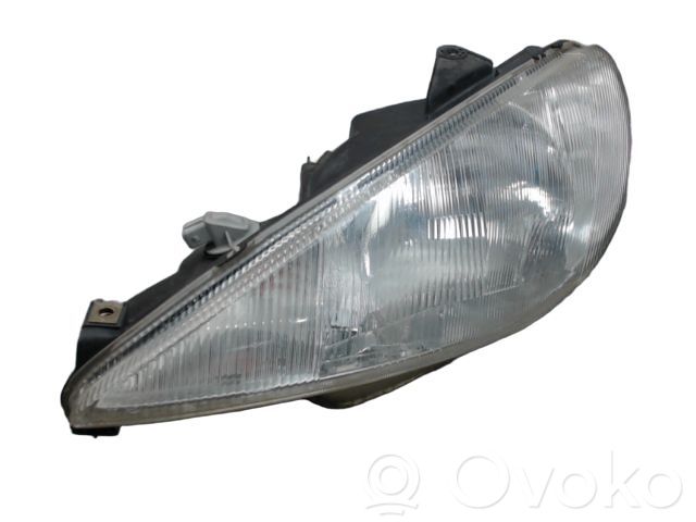 Peugeot 206 Lampa przednia 