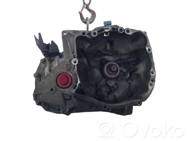 Renault Clio III Caja de cambios manual de 6 velocidades 