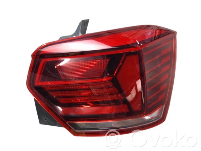 Volkswagen Polo VI Luci posteriori 