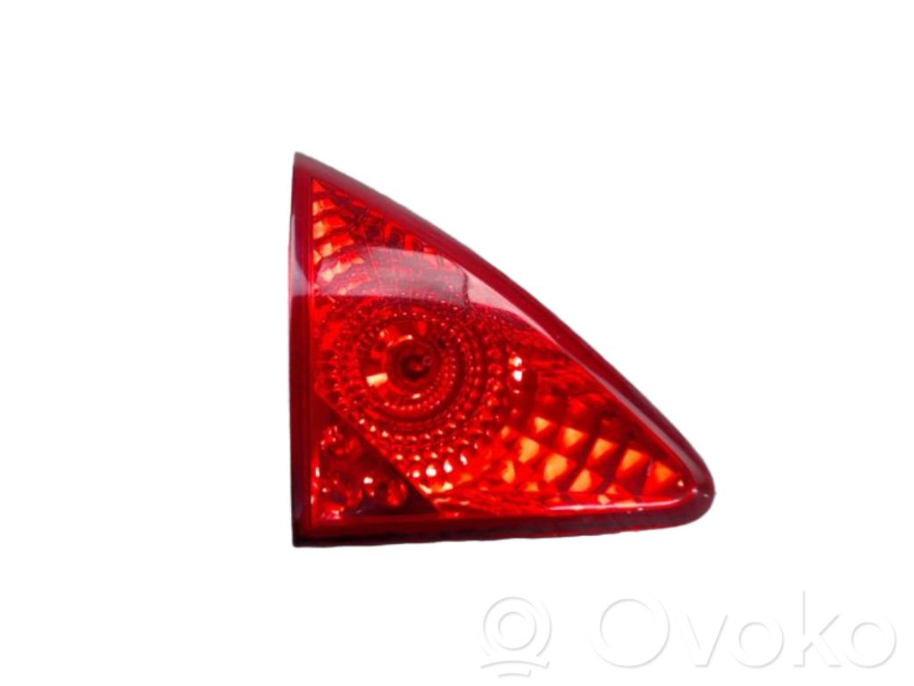 Peugeot 3008 I Luces portón trasero/de freno