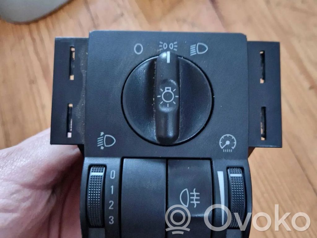 Opel Corsa C Light switch 