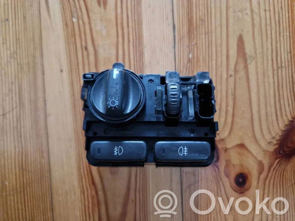 Interruptor de luz   MF48B000092,959986,01W483